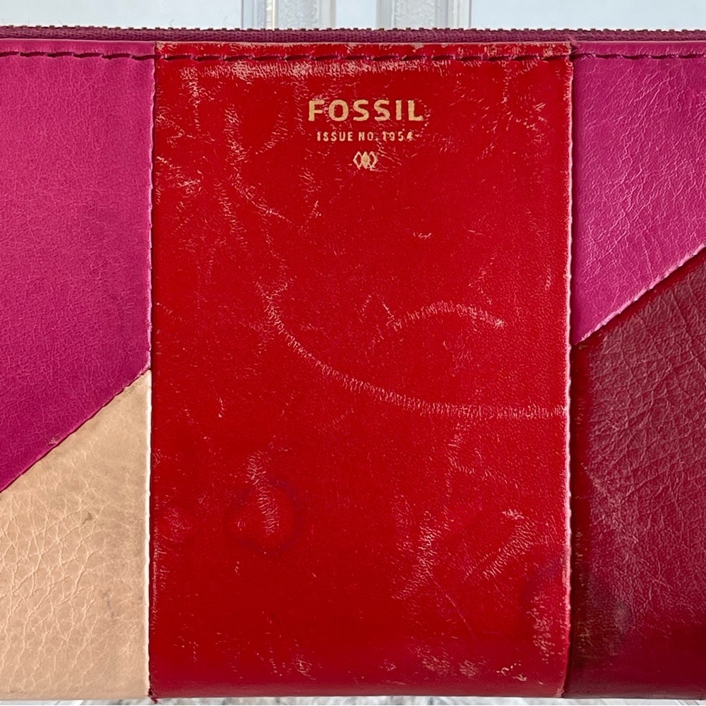 FOSSIL red maroon cream and hot pink zip around clutch wallet - Picture 2 of 10